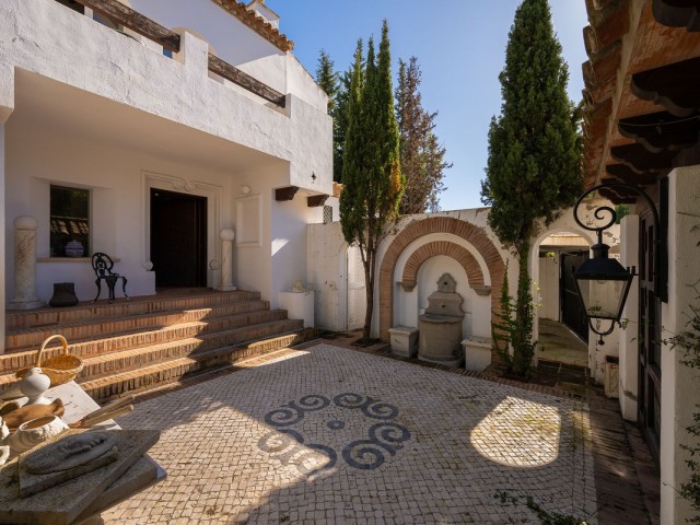 Villa, Guadalmina Baja, R4949305