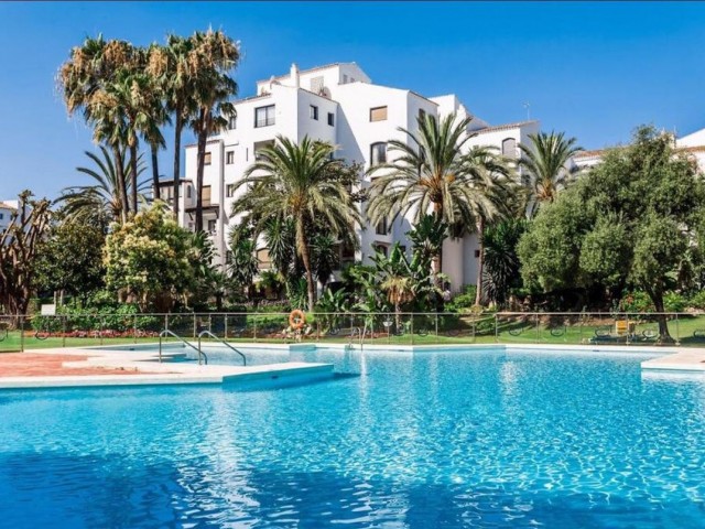2 Bedrooms Apartment in Puerto Banús