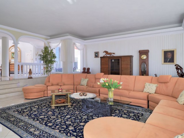 7 Schlafzimmer Villa in Hacienda Las Chapas