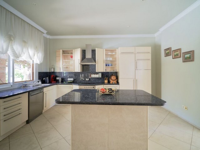 7 Schlafzimmer Villa in Hacienda Las Chapas