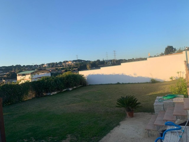 Villa con 5 Dormitorios  en San Roque