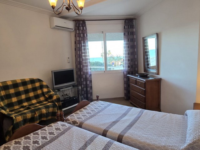 2 Schlafzimmer Apartment in La Carihuela