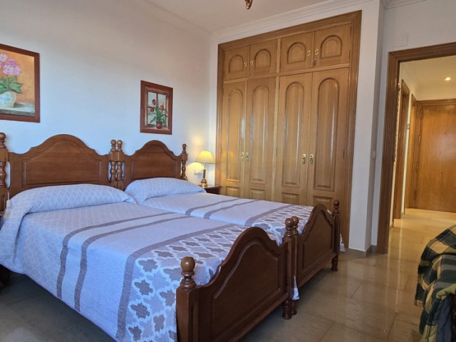 2 Schlafzimmer Apartment in La Carihuela