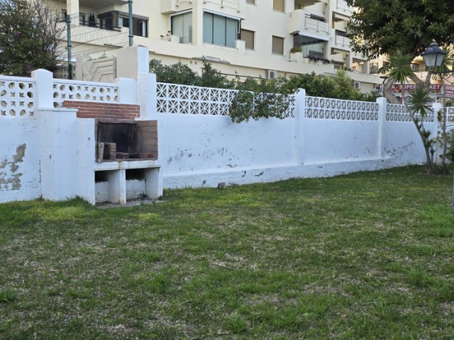 2 Schlafzimmer Apartment in La Carihuela