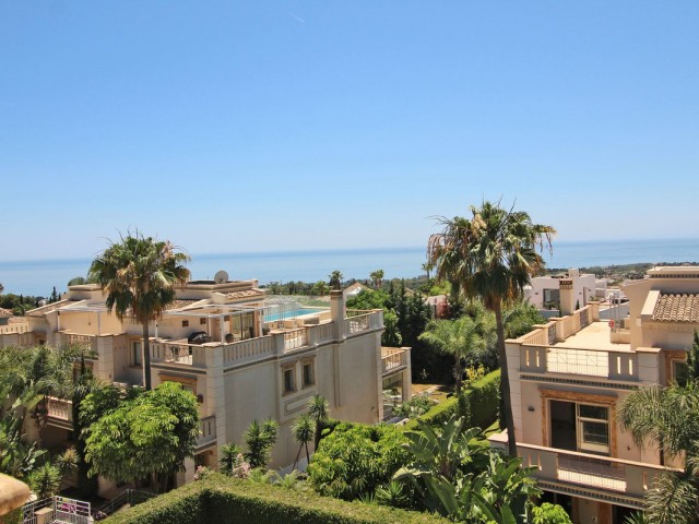 4 Bedrooms Townhouse in Marbella
