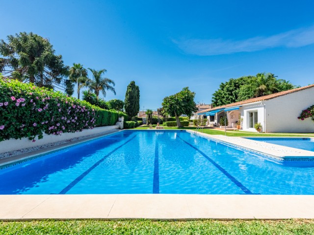 Appartement avec 2 Chambres  à San Pedro de Alcántara