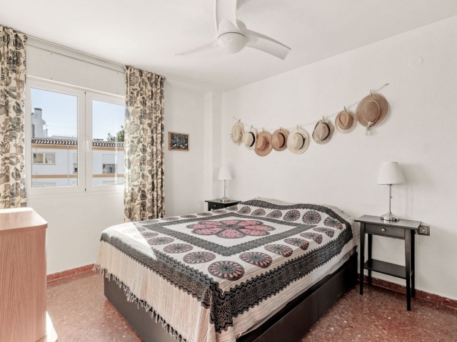 Apartamento con 3 Dormitorios  en Torremolinos