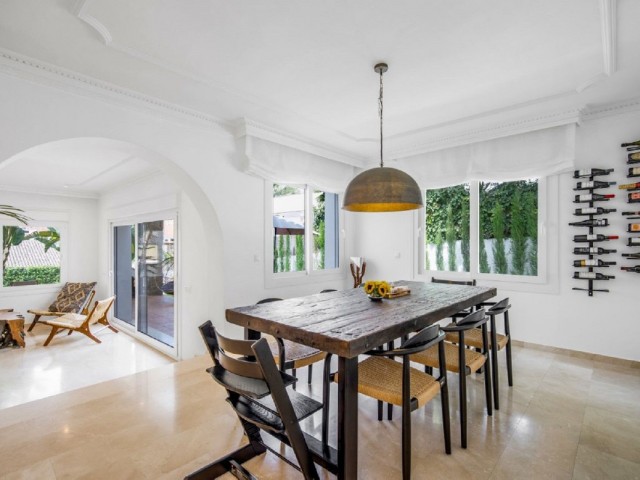 6 Slaapkamer Villa in Nueva Andalucía