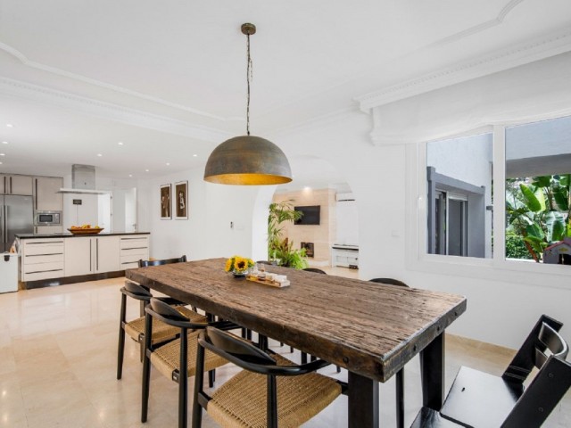 6 Slaapkamer Villa in Nueva Andalucía