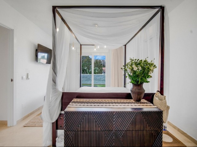 6 Slaapkamer Villa in Nueva Andalucía