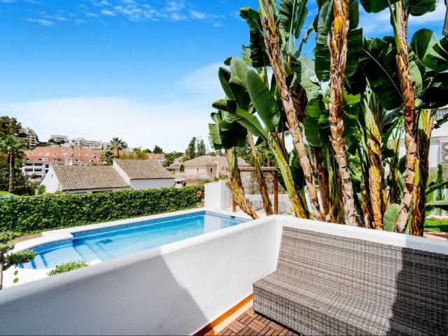 6 Slaapkamer Villa in Nueva Andalucía