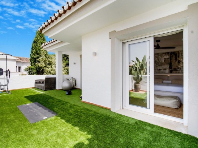 6 Slaapkamer Villa in Nueva Andalucía