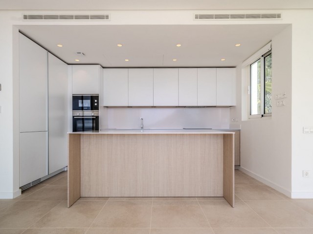 Apartamento con 2 Dormitorios  en Ojén
