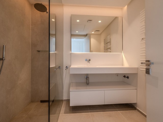 Apartamento con 2 Dormitorios  en Ojén