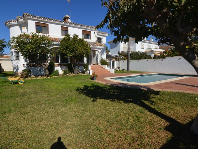 5 Slaapkamer Villa in San Pedro de Alcántara