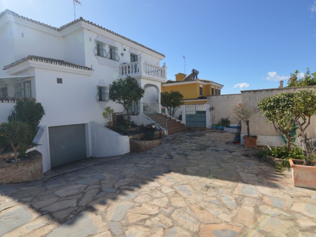 5 Slaapkamer Villa in San Pedro de Alcántara
