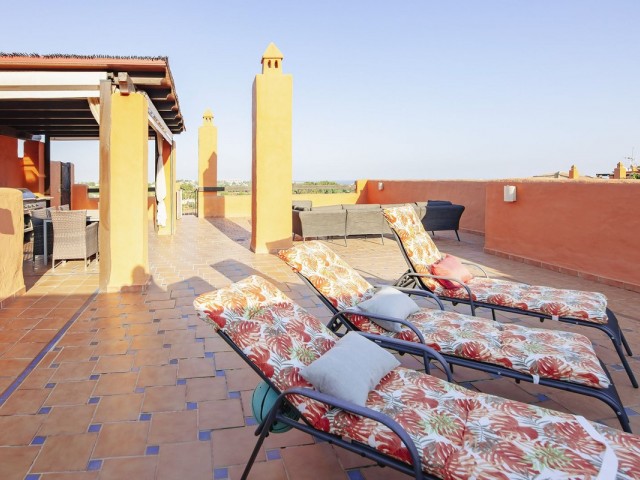 Ático con 3 Dormitorios  en Atalaya