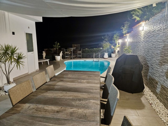 3 Makuuhuoneen Huvila Torreblanca