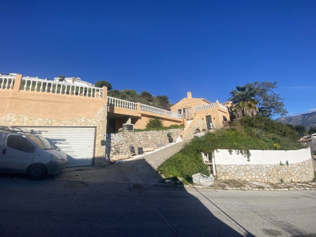 6 Schlafzimmer Villa in Mijas Costa