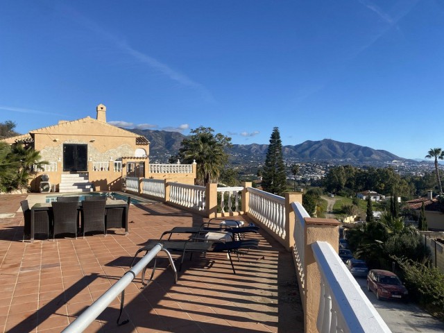 6 Schlafzimmer Villa in Mijas Costa