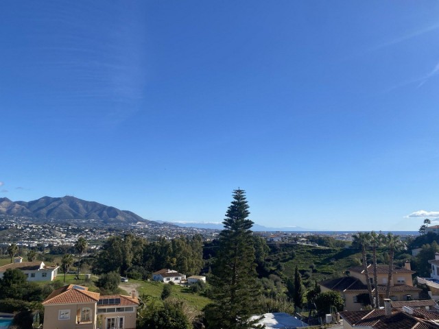 Villa con 6 Dormitorios  en Mijas Costa