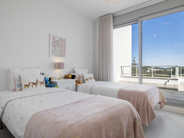 Penthouse avec 4 Chambres  à El Chaparral