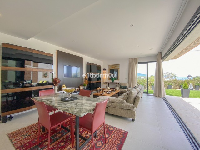 3 Schlafzimmer Villa in Casares Playa