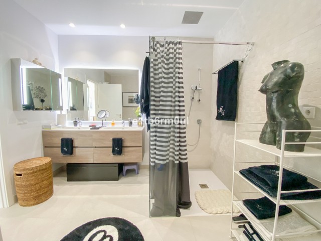 3 Schlafzimmer Villa in Casares Playa