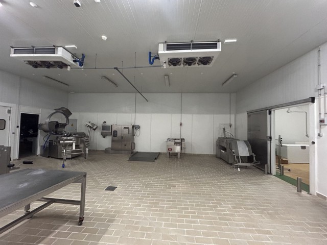 Comercial con 12 Dormitorios  en Málaga