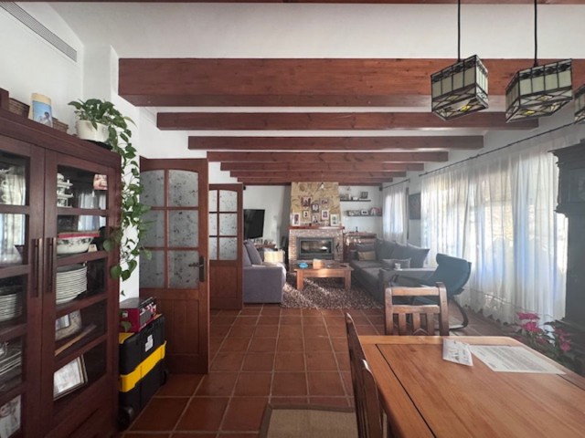 4 Bedrooms Villa in Istán