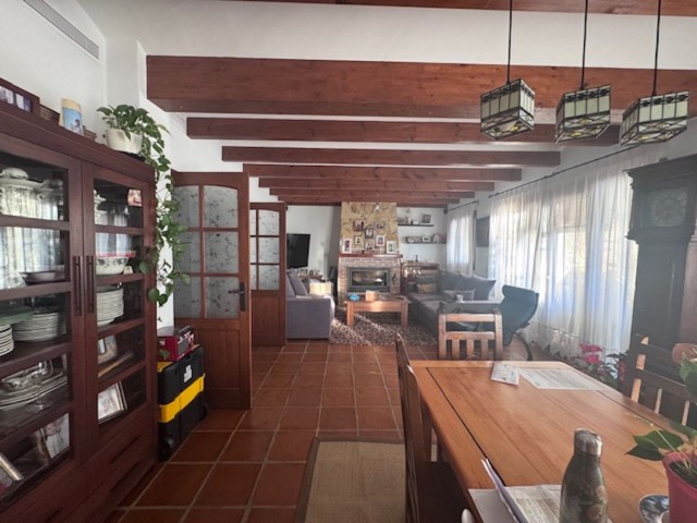 4 Bedrooms Villa in Istán