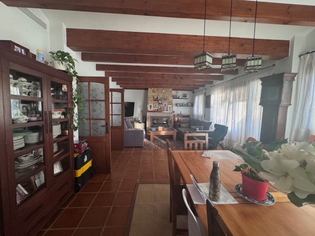 4 Bedrooms Villa in Istán