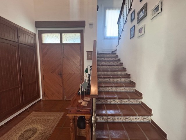 4 Bedrooms Villa in Istán