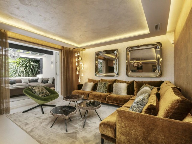 2 Bedrooms Apartment in Marbella