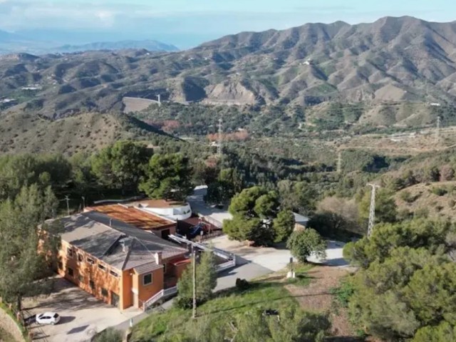 Liikekiinteistö Málaga