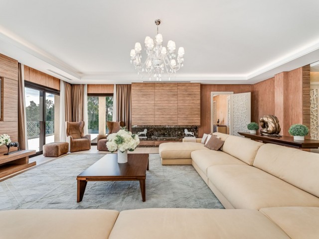 Villa, Nueva Andalucia, R4956682
