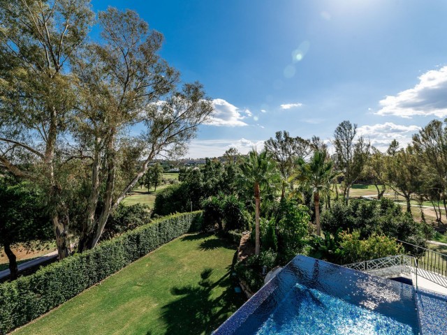 6 Slaapkamer Villa in Nueva Andalucía