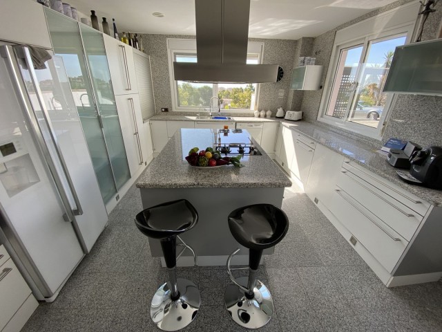 5 Soveroms Villa i Torremolinos