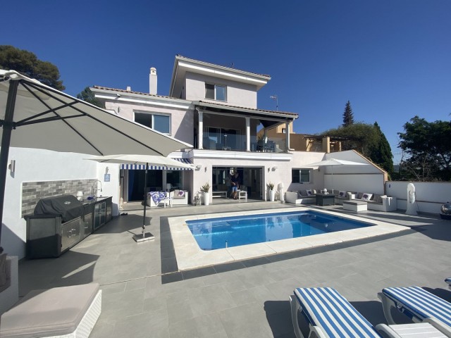 5 Soveroms Villa i Torremolinos