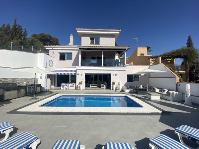 5 Soveroms Villa i Torremolinos