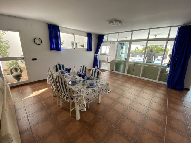 5 Soveroms Villa i Torremolinos