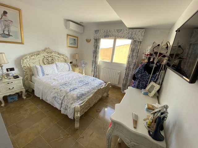 5 Soveroms Villa i Torremolinos