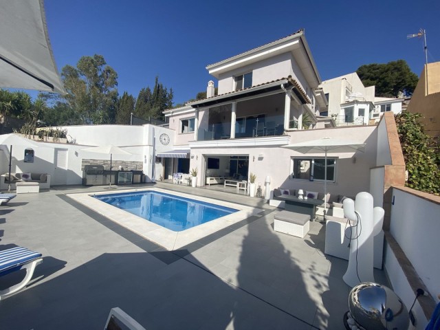 5 Schlafzimmer Villa in Torremolinos