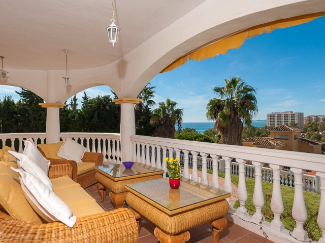 4 Bedrooms Villa in Benalmadena