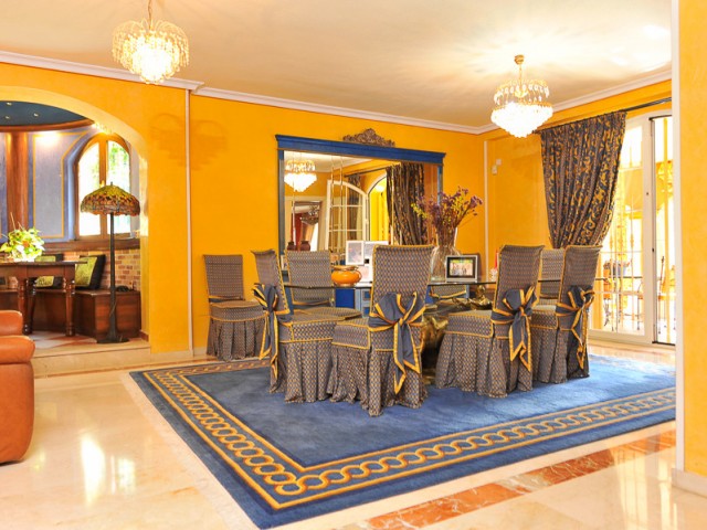 4 Bedrooms Villa in Benalmadena