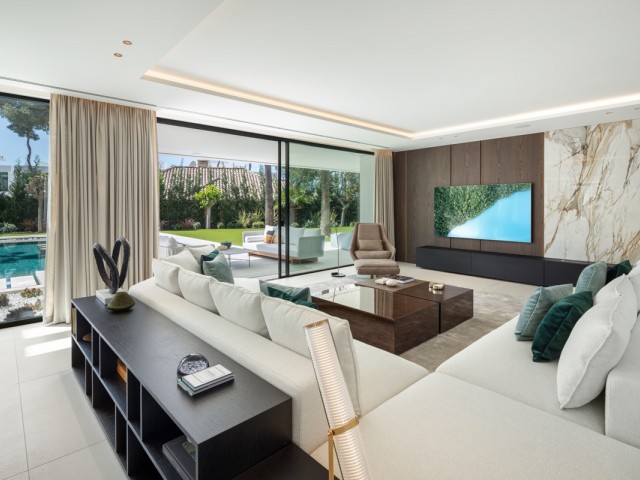 6 Slaapkamer Villa in Nueva Andalucía