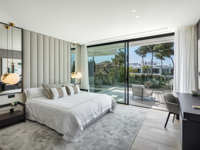 6 Slaapkamer Villa in Nueva Andalucía
