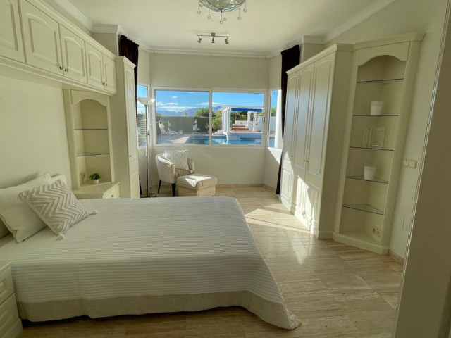 Villa con 7 Dormitorios  en Mijas