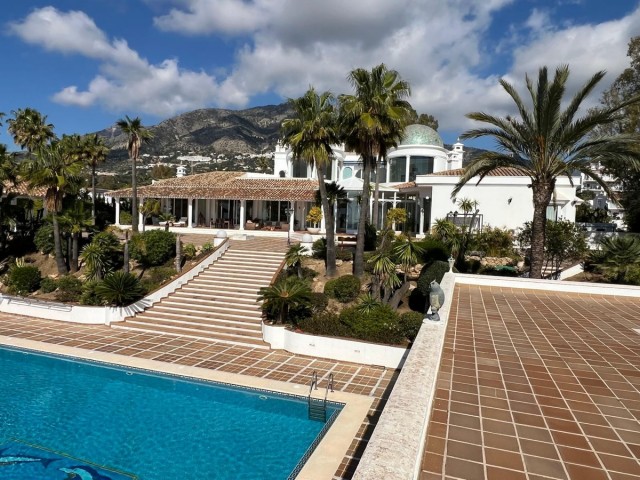 7 Soveroms Villa i Mijas