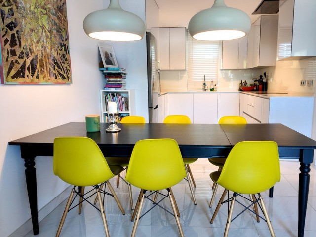 Apartamento con 3 Dormitorios  en Bel Air